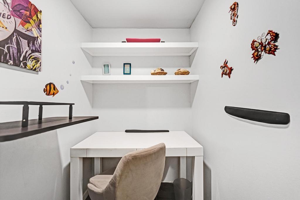 Hollywood 1-21 B - Residential Lease