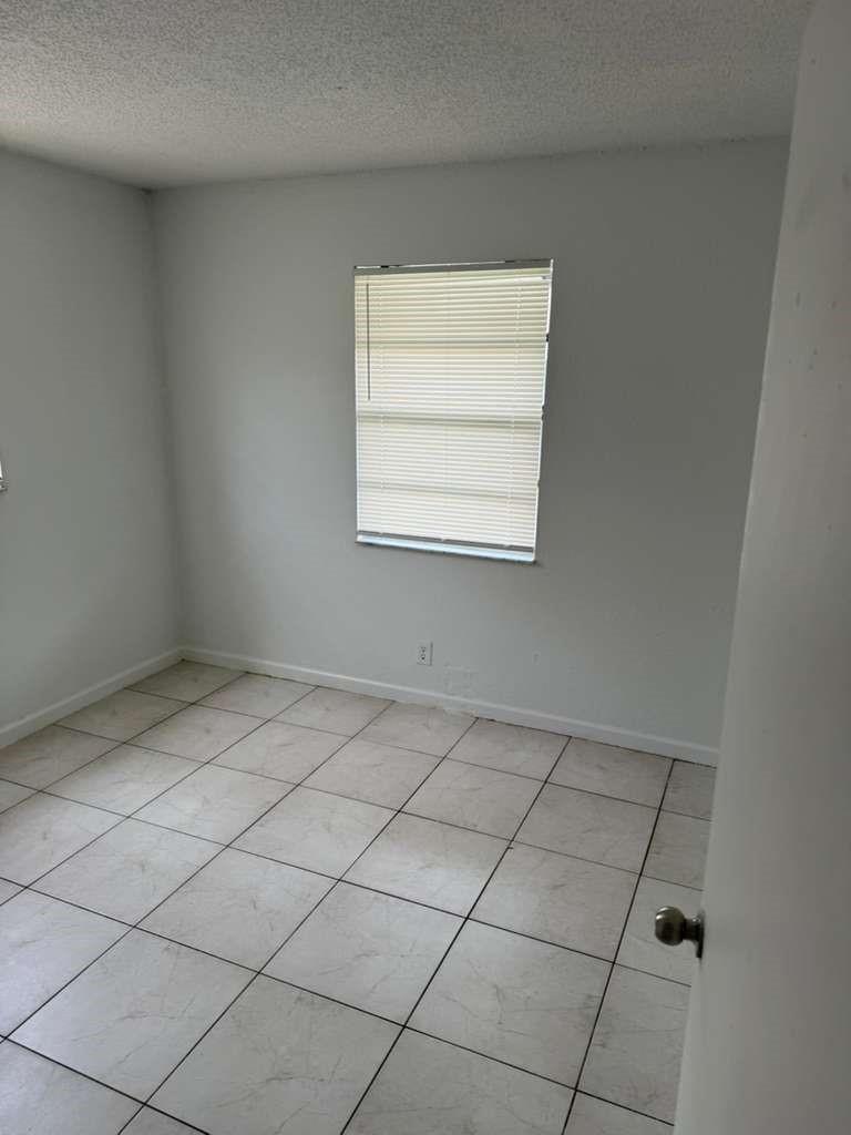 DANETTE - Residential Lease