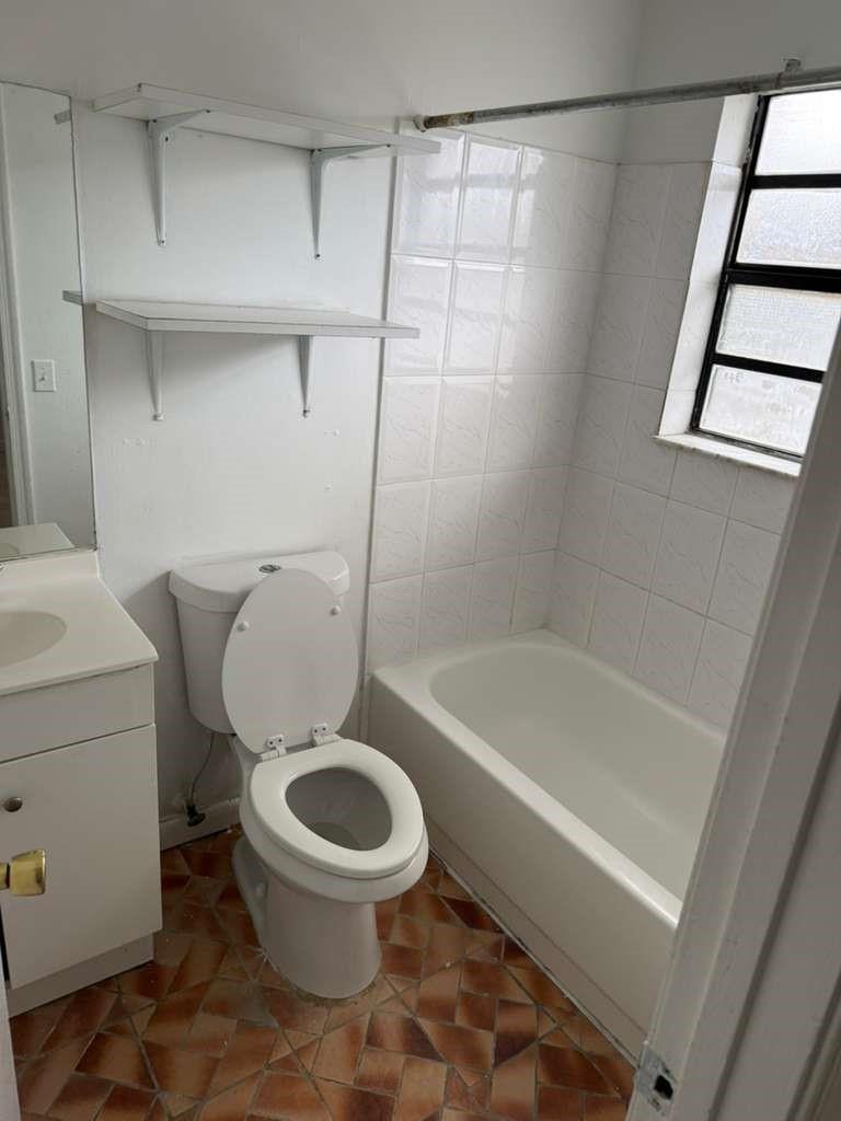 DANETTE - Residential Lease