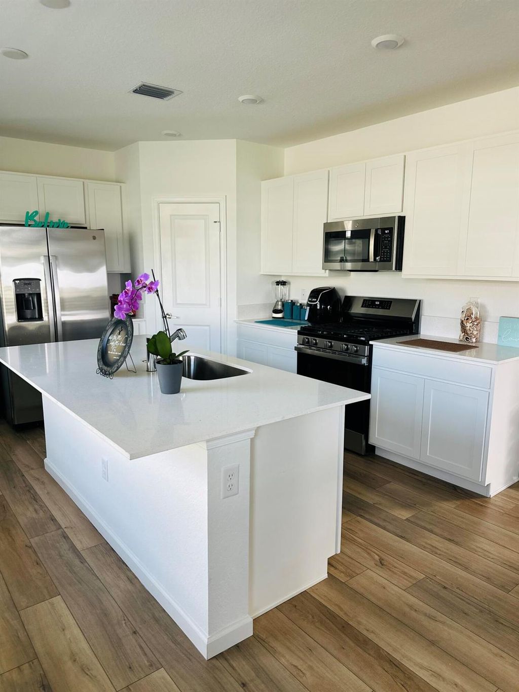 Photo of 11201 NW Fernbrook Drive, Port Saint Lucie, FL 34987 (MLS # R11104216)