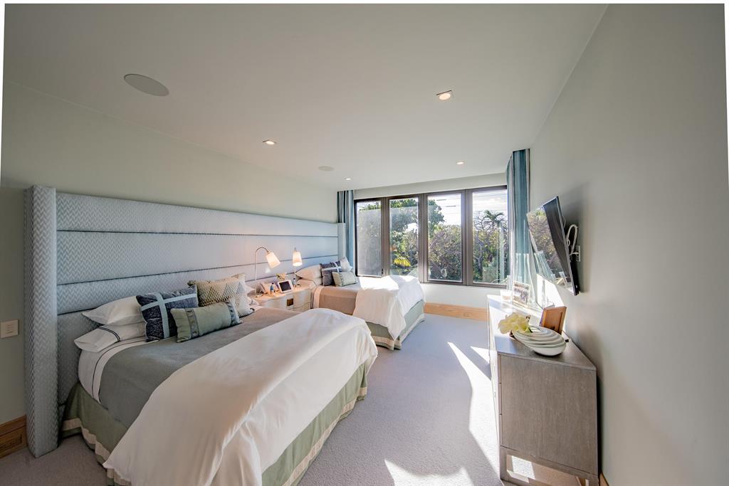 Hillsboro Mile - Residential