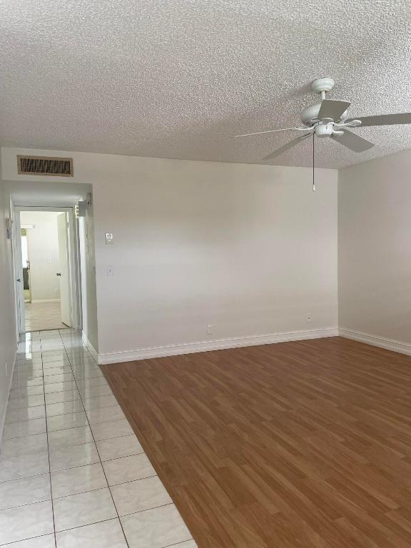 KINGS POINT - Residential Lease