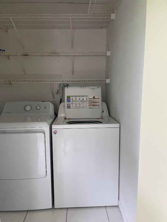 KINGS POINT - Residential Lease