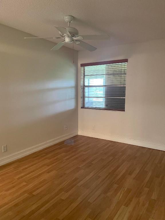 KINGS POINT - Residential Lease