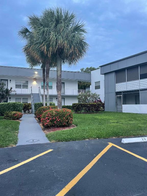 KINGS POINT - Residential Lease