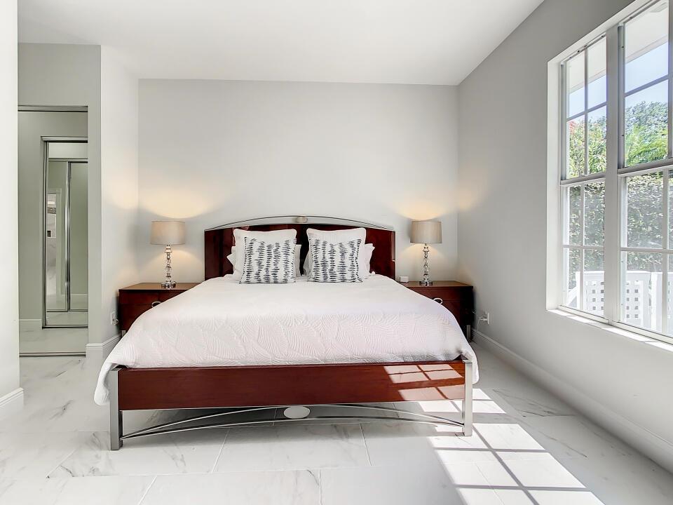 GARDEN OAKS 1 - Residential