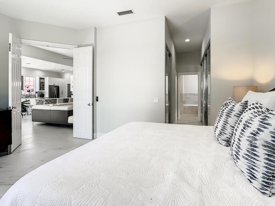 GARDEN OAKS 1 - Residential