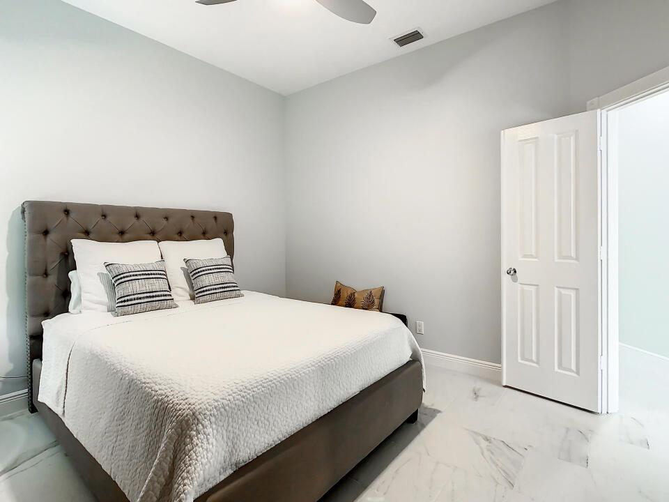 GARDEN OAKS 1 - Residential