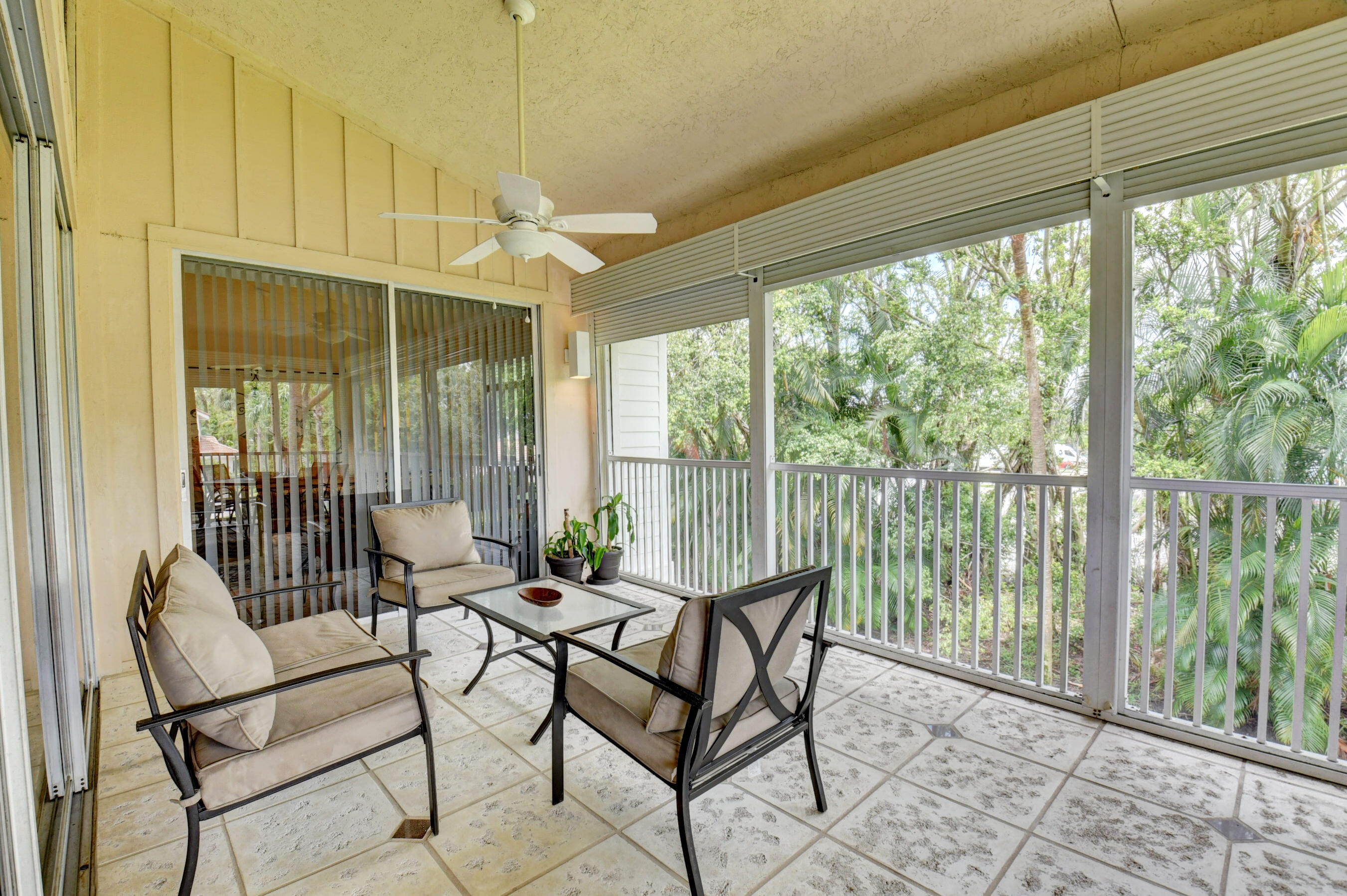 CLUBSIDE POINTE - Residential Lease