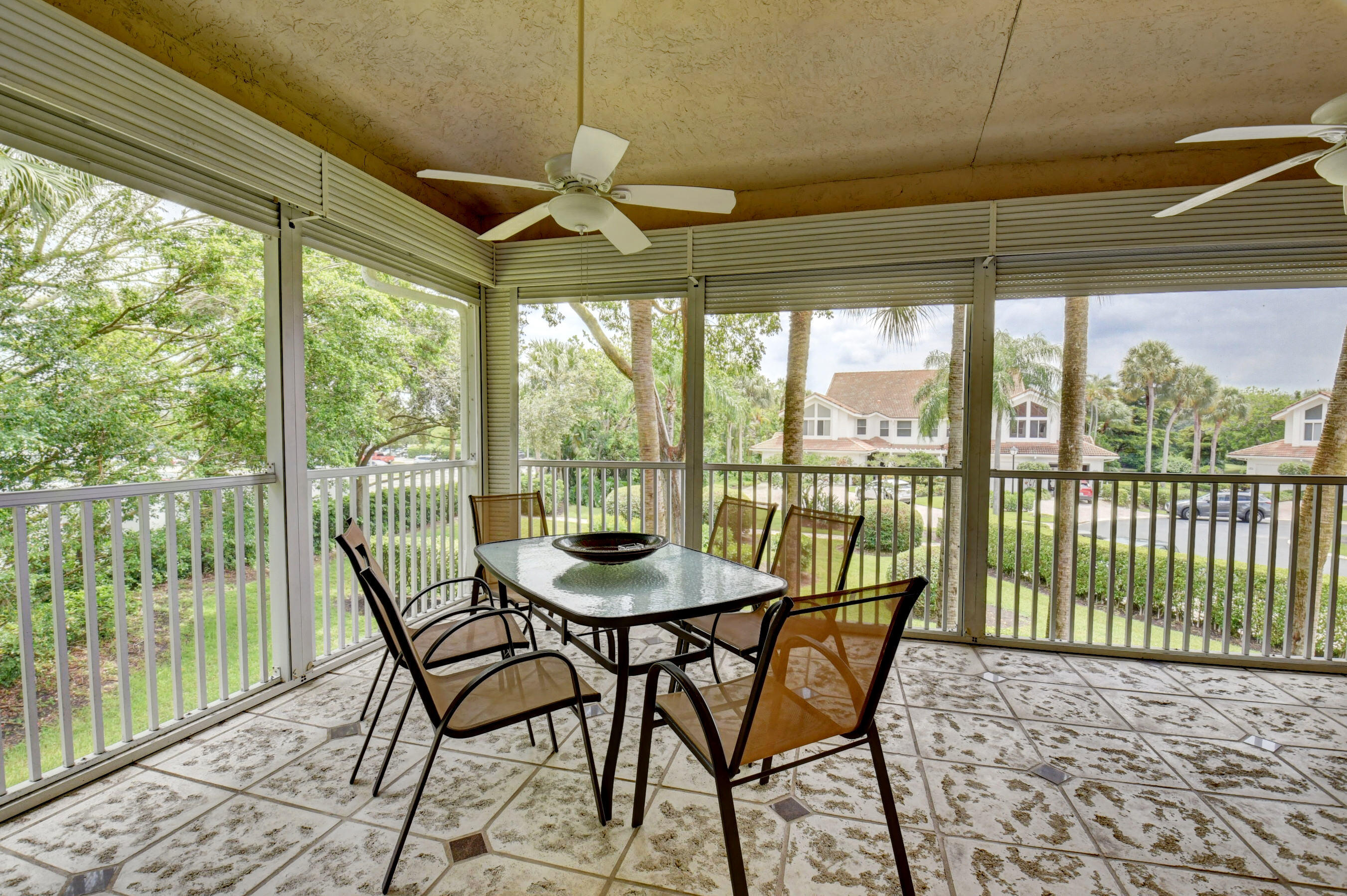 CLUBSIDE POINTE - Residential Lease