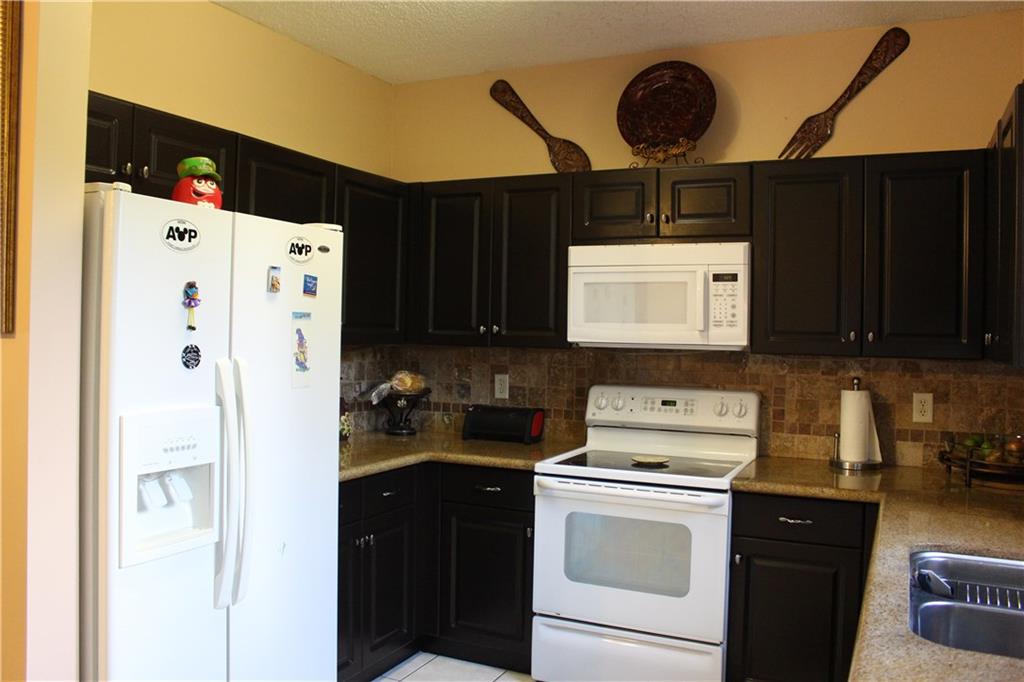 SAWGRASS EXCHANGE - Residential