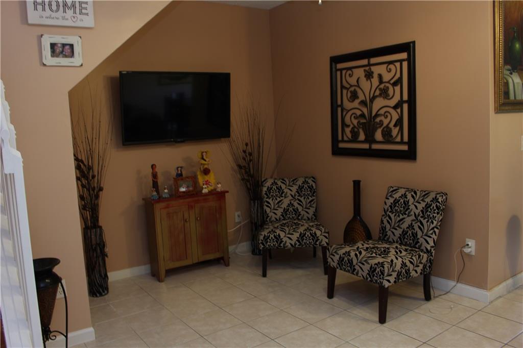 SAWGRASS EXCHANGE - Residential