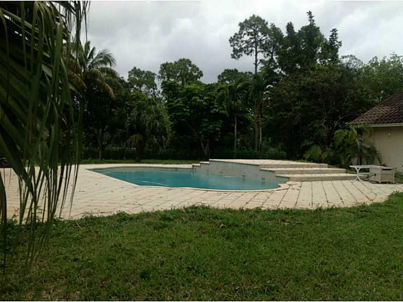 PINE TREE ESTATES - Residential