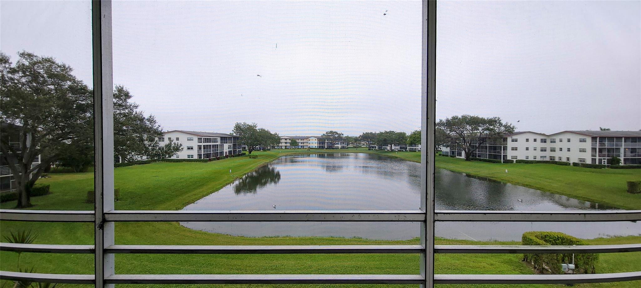 View photos, virtual tours, details... 160 Fanshaw D 160