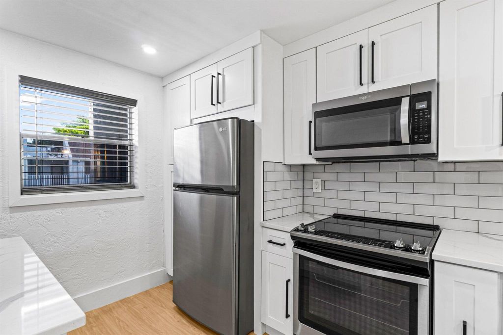 Photo of 2960 SW 22nd Avenue #8160, Delray Beach, FL 33445 (MLS # R11109861)