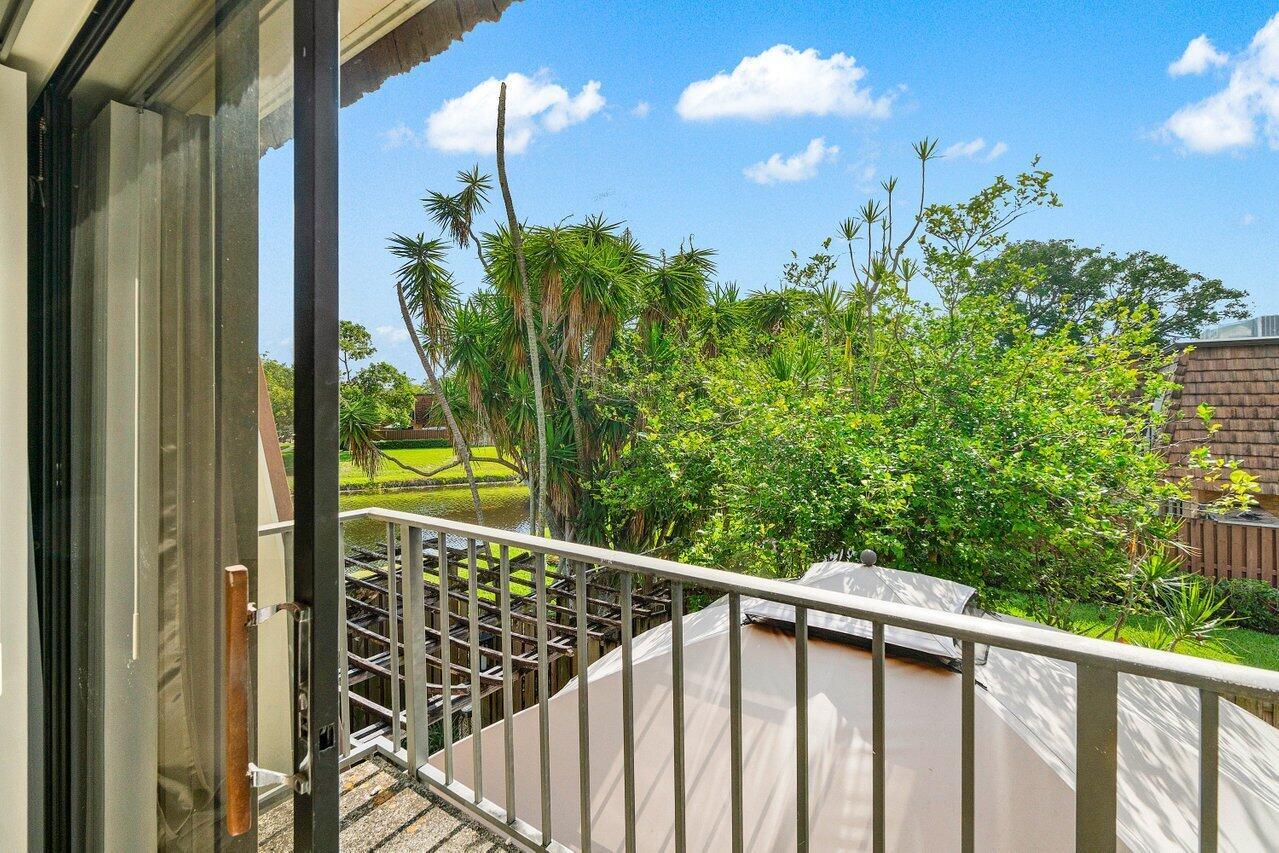 SHERWOOD LAKES - Residential