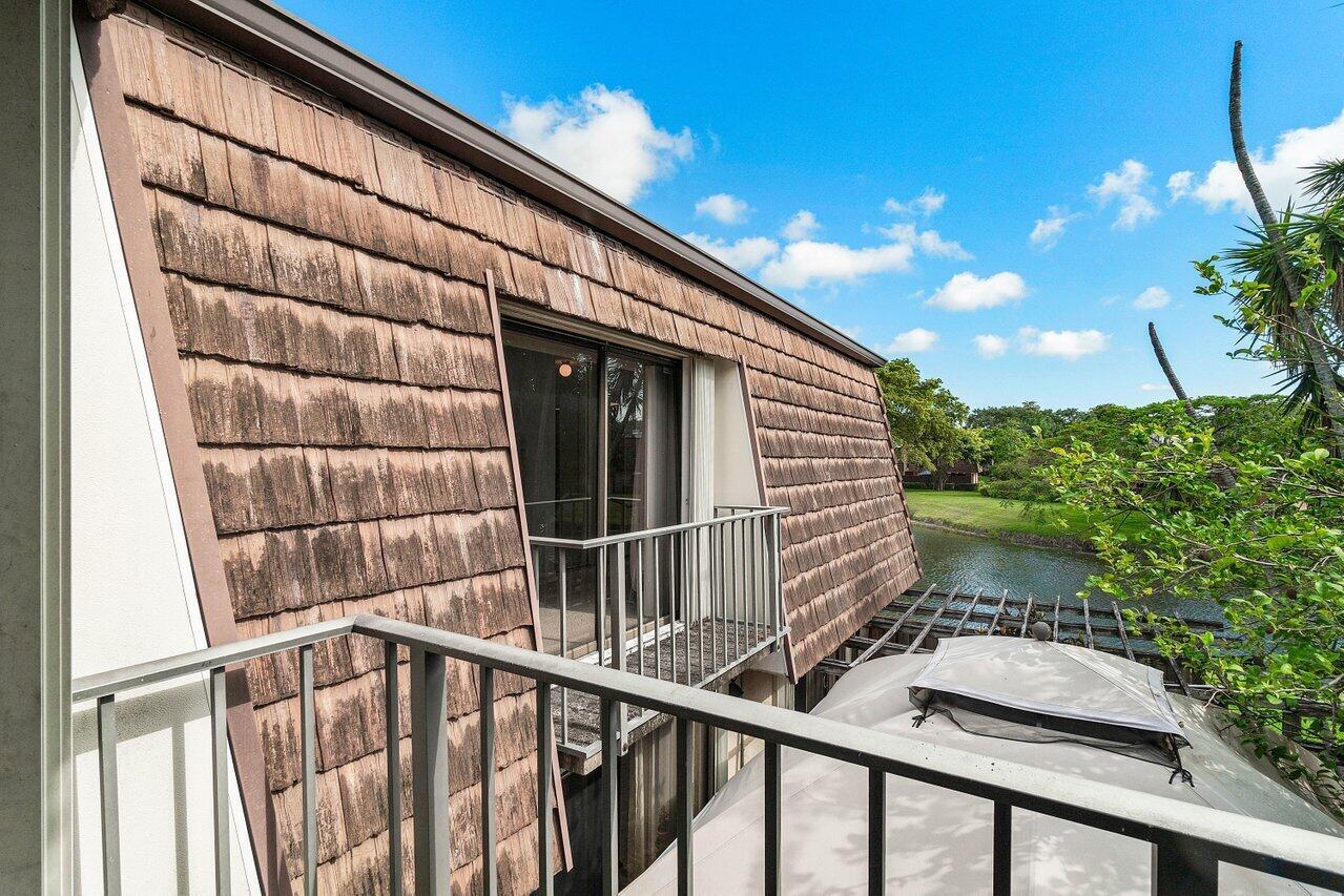 SHERWOOD LAKES - Residential