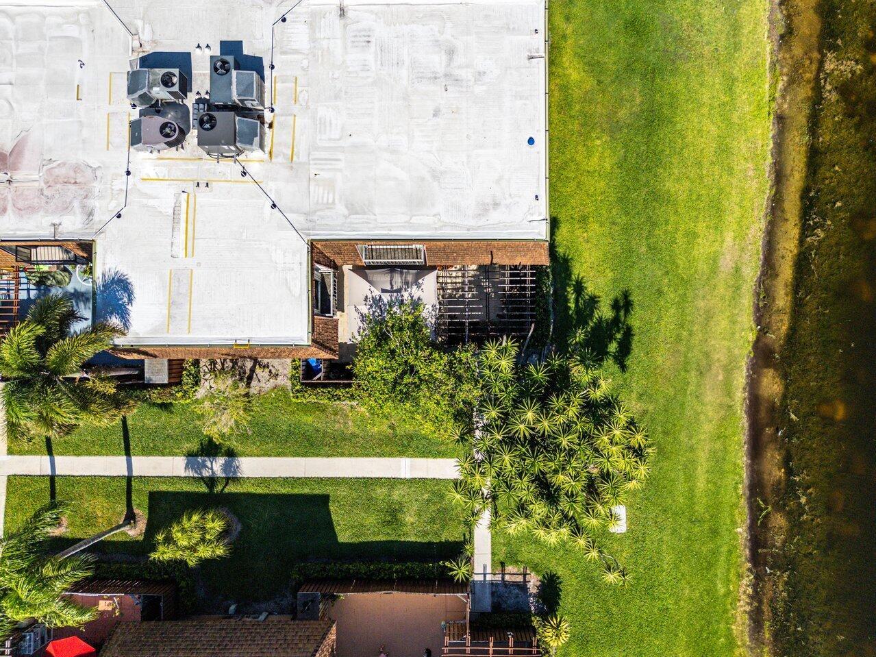 SHERWOOD LAKES - Residential