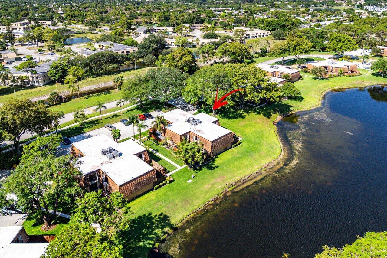 SHERWOOD LAKES - Residential