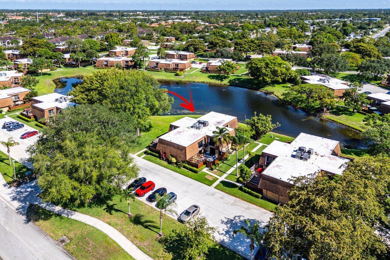 SHERWOOD LAKES - Residential