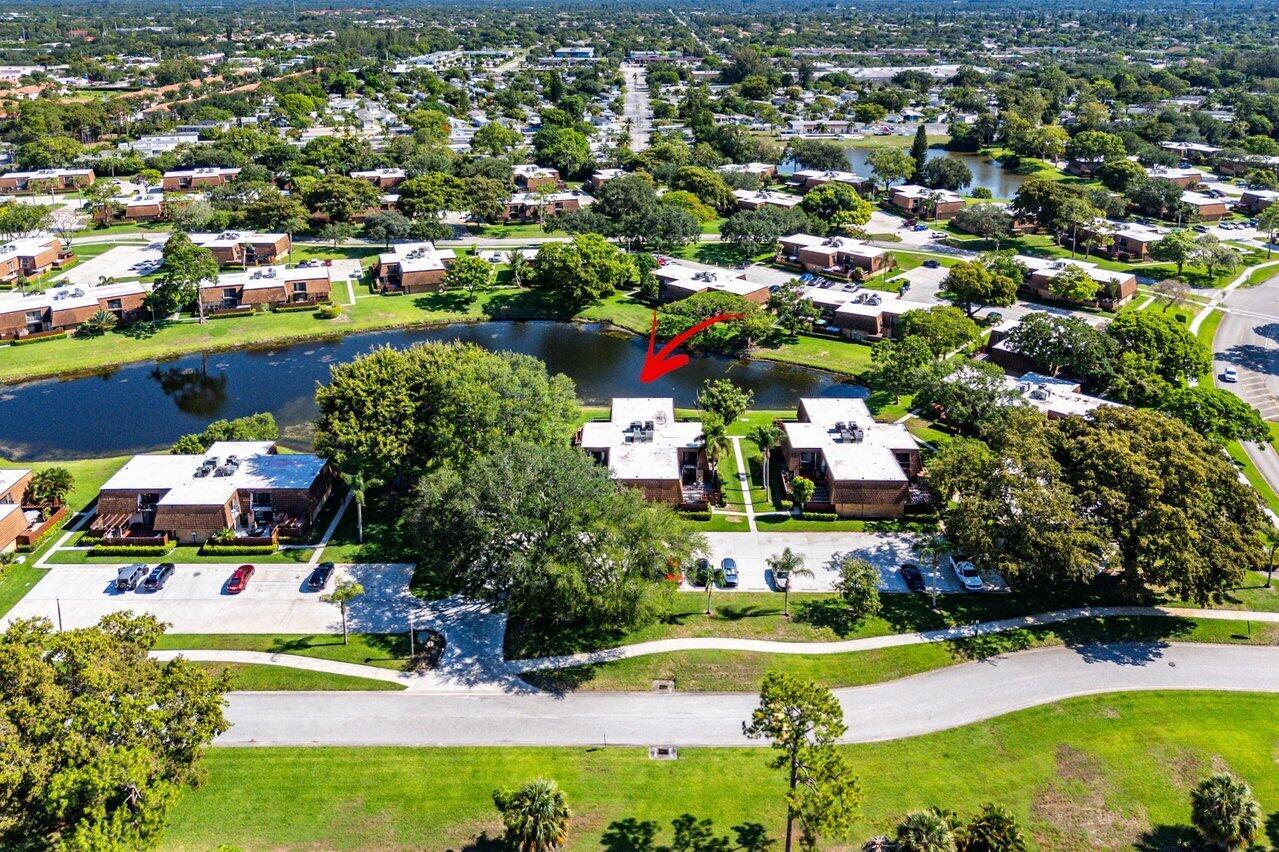 SHERWOOD LAKES - Residential