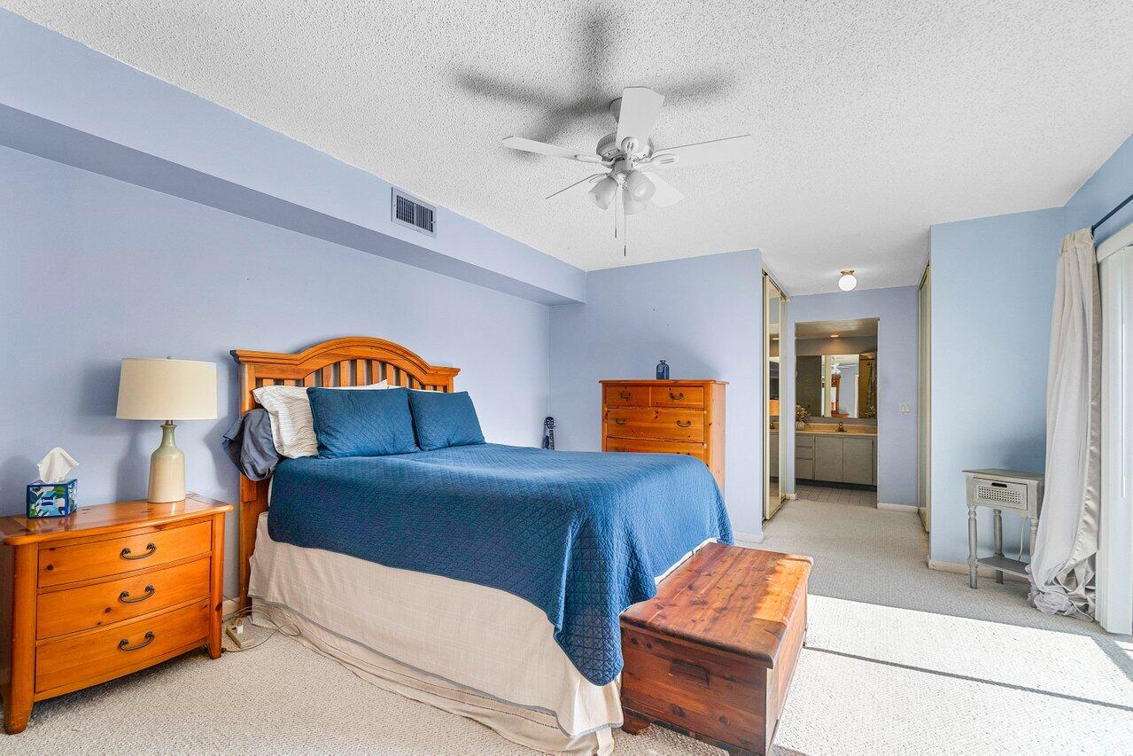 SHERWOOD LAKES - Residential