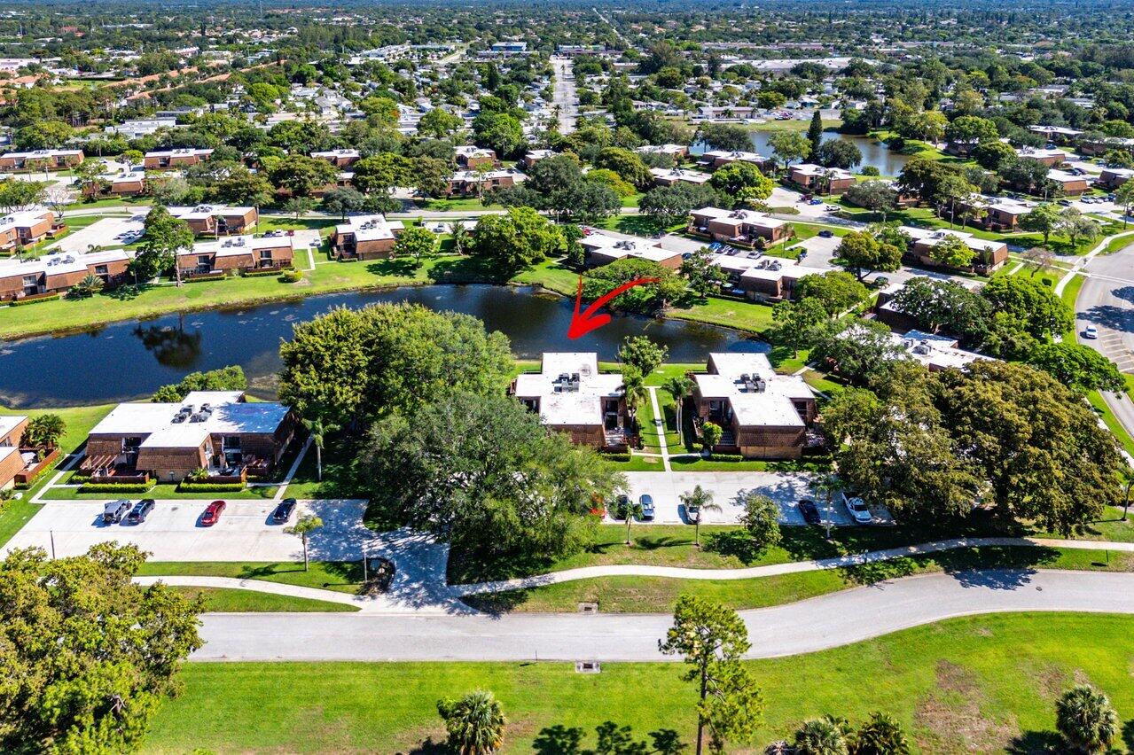 SHERWOOD LAKES - Residential