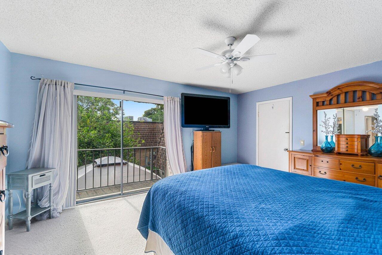 SHERWOOD LAKES - Residential