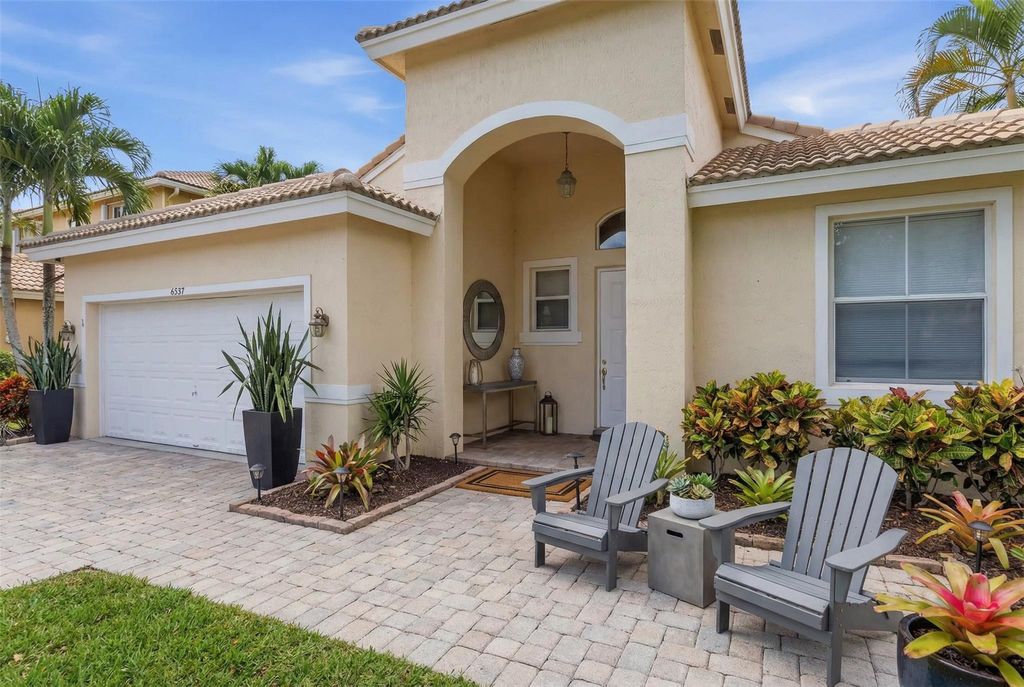 Photo of 6337 C Durham Drive, Lake Worth, FL 33467 (MLS # F10541310)