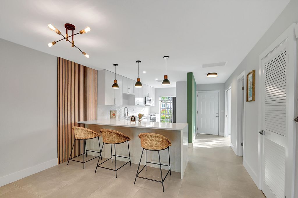 Photo of 13602 Via Flora #Apt C, Delray Beach, FL 33484 (MLS # R11143370)