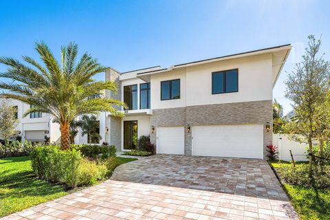 Photo of 368 Churchill Road, West Palm Beach, FL 33405 (MLS # R11160417)