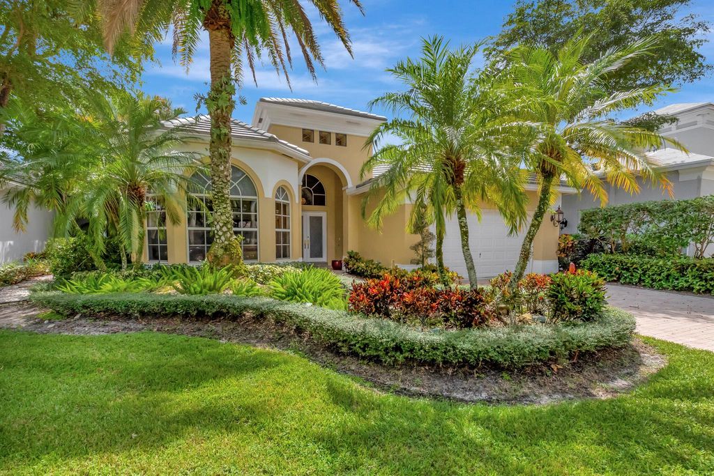 Photo of 7920 Palencia Way, Delray Beach, FL 33446 (MLS # R10919443)
