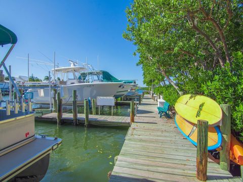 A home in Hutchinson Island