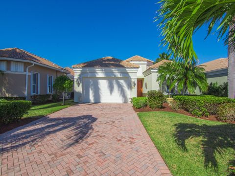 A home in Hutchinson Island