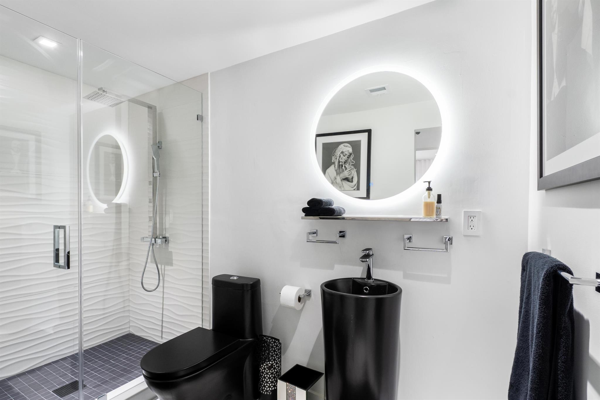 LINCOLN ROAD VILLAS SOUTH - Residential