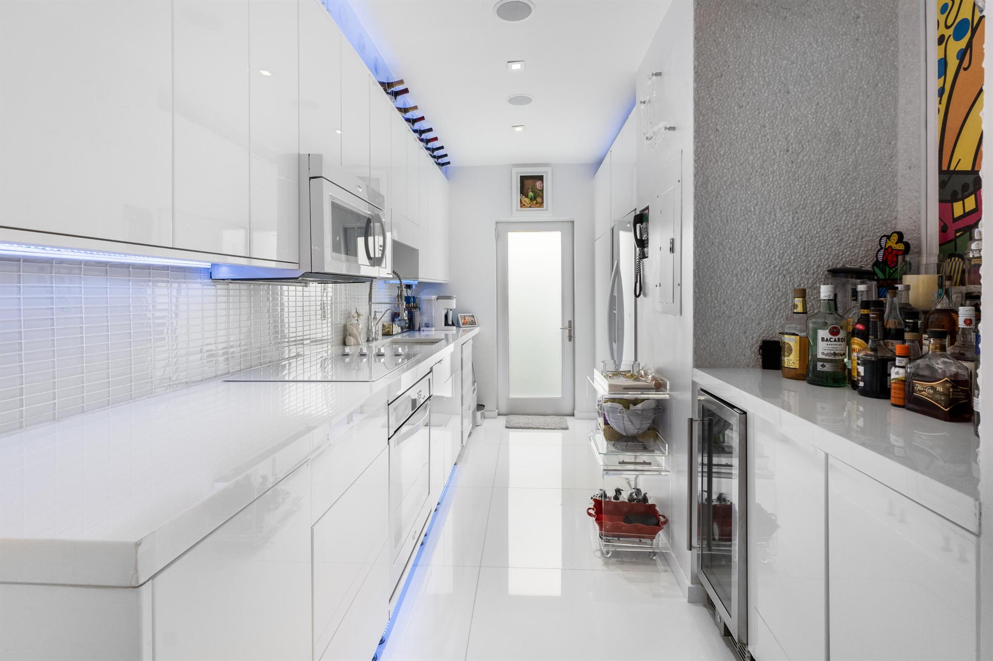 LINCOLN ROAD VILLAS SOUTH - Residential