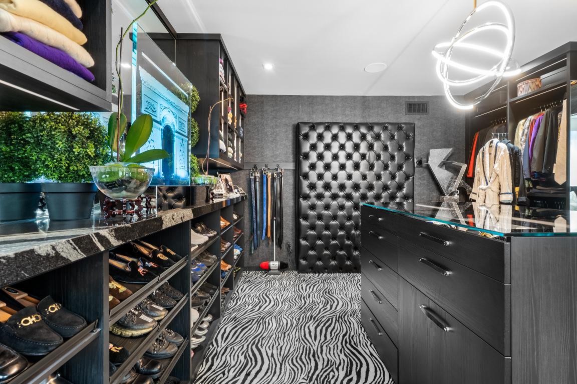 LINCOLN ROAD VILLAS SOUTH - Residential