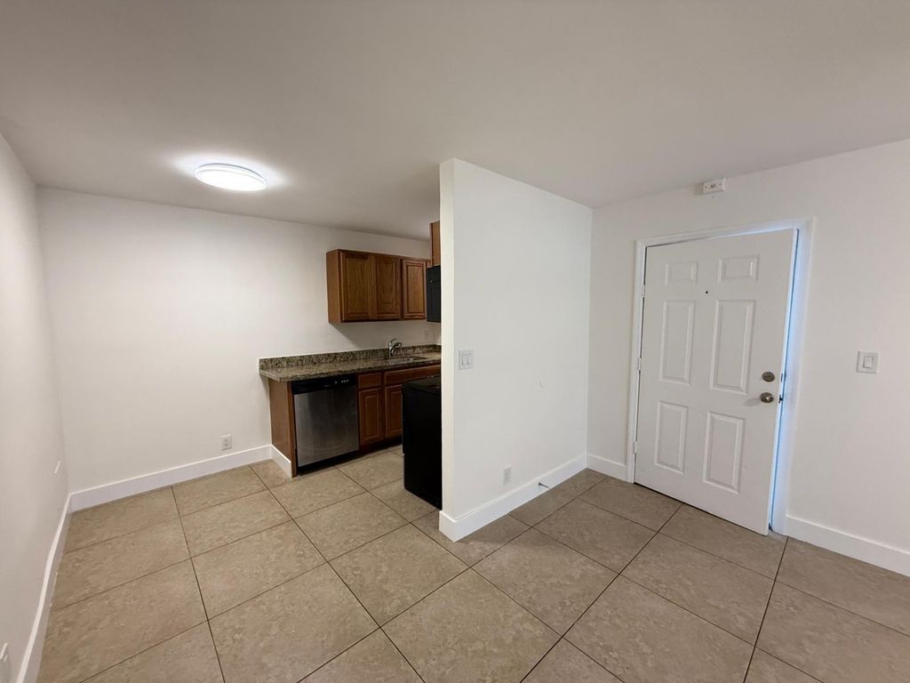 Photo of 607 NE 29th Drive #27, Wilton Manors, FL 33334 (MLS # F10535776)