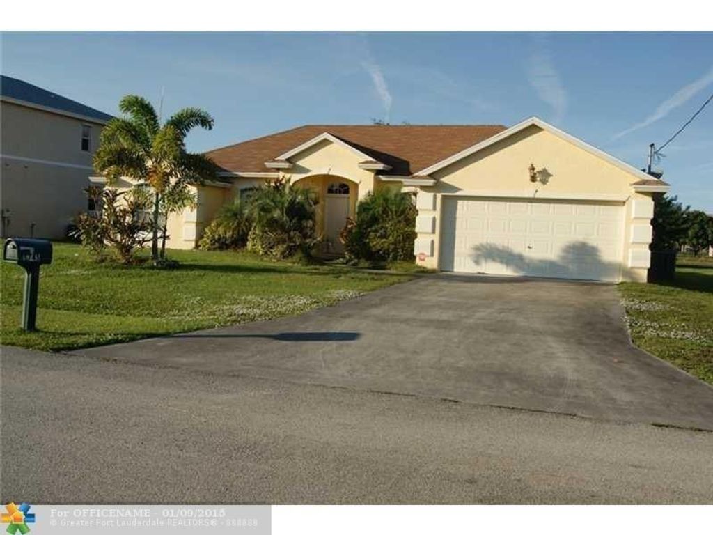 Photo of 5745 NW ESKIMO Cir, Port Saint Lucie, FL 34986 (MLS # F10301219)