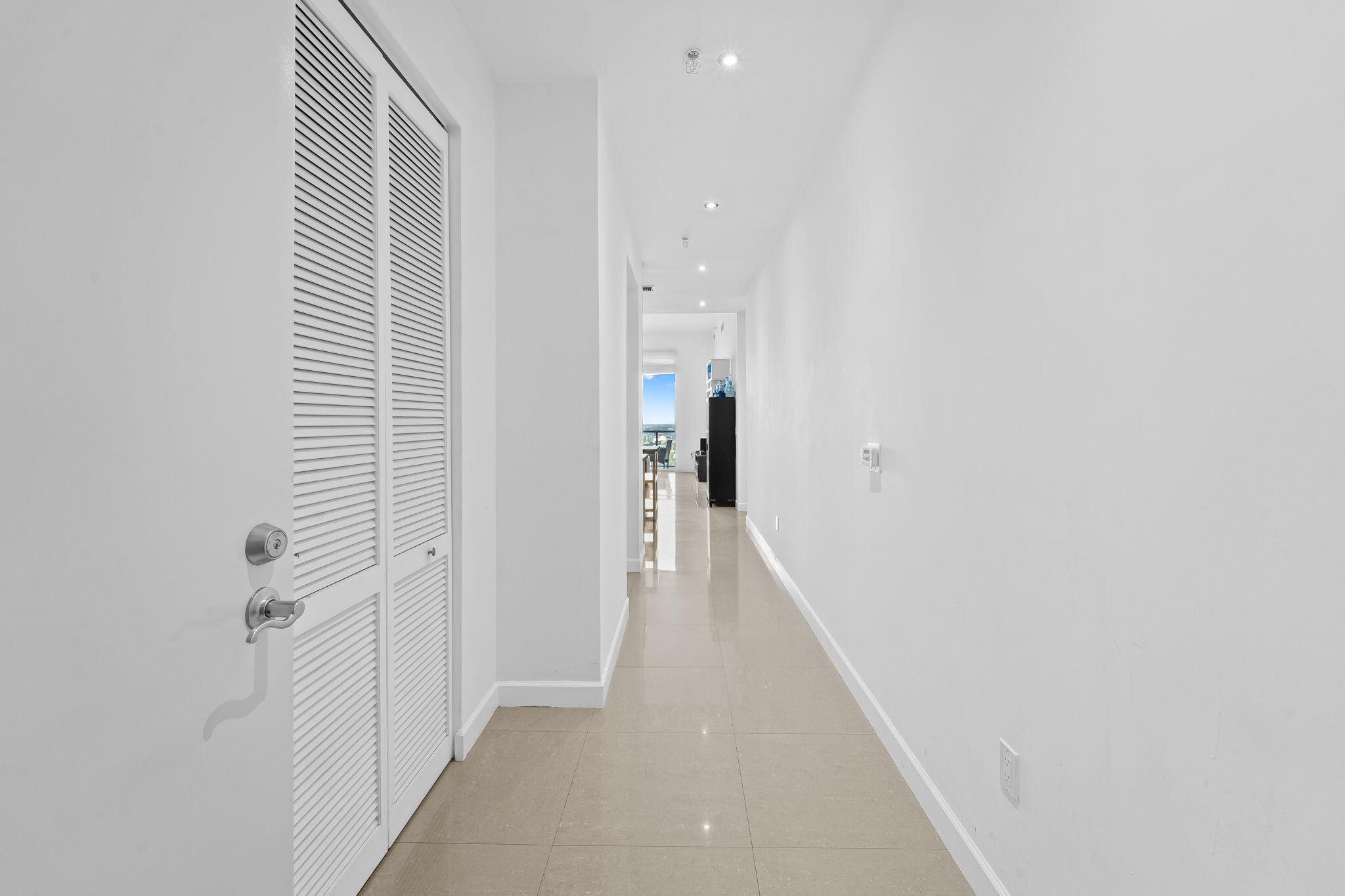 LATITUDE ON THE RIVER CONDO - Residential Lease