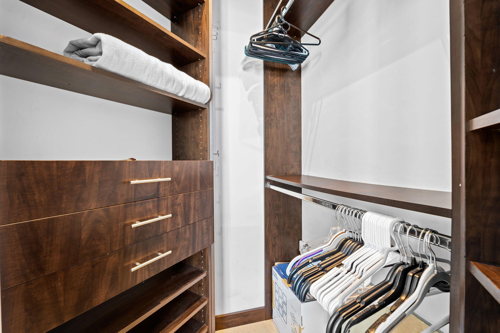 LATITUDE ON THE RIVER CONDO - Residential Lease