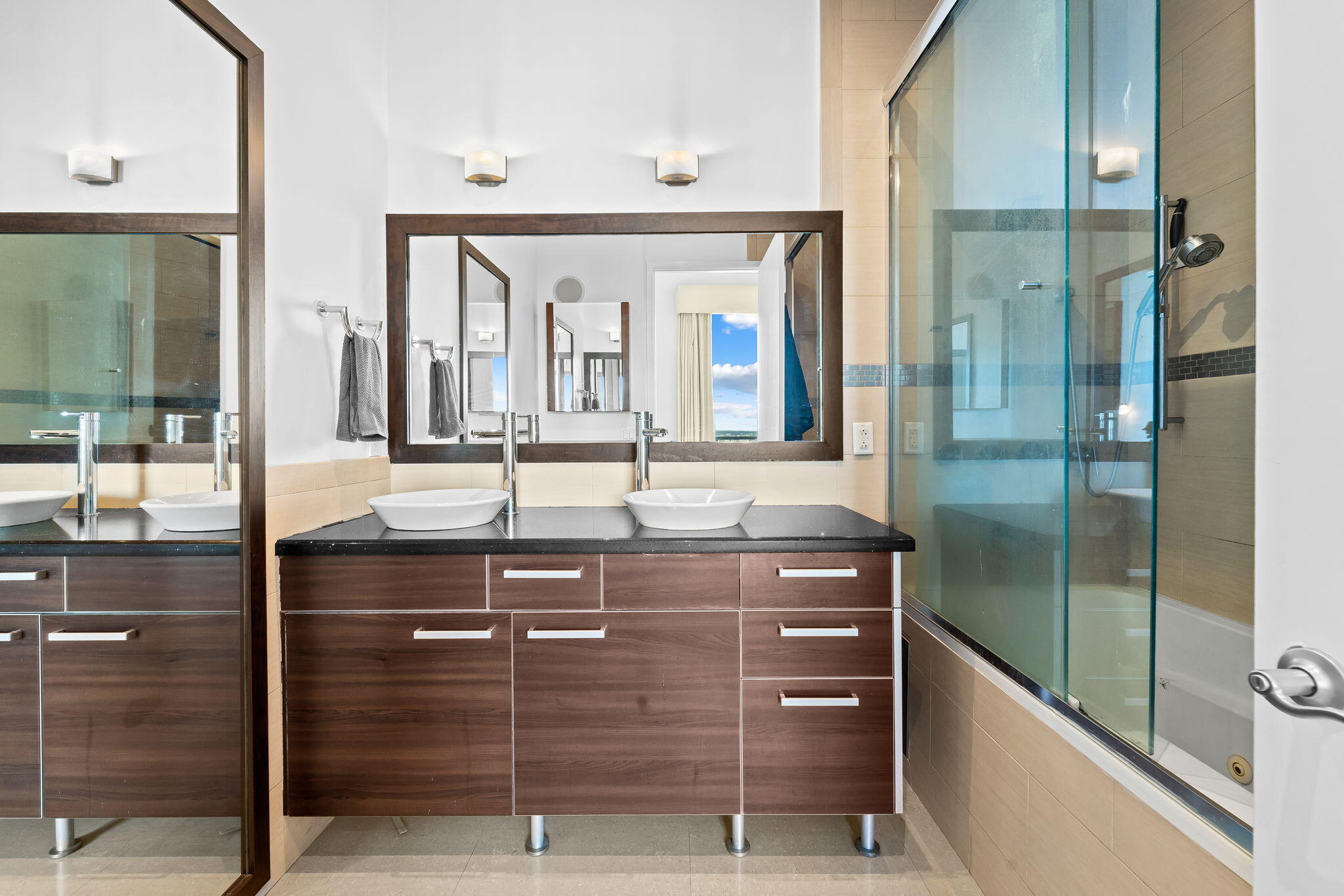 LATITUDE ON THE RIVER CONDO - Residential Lease