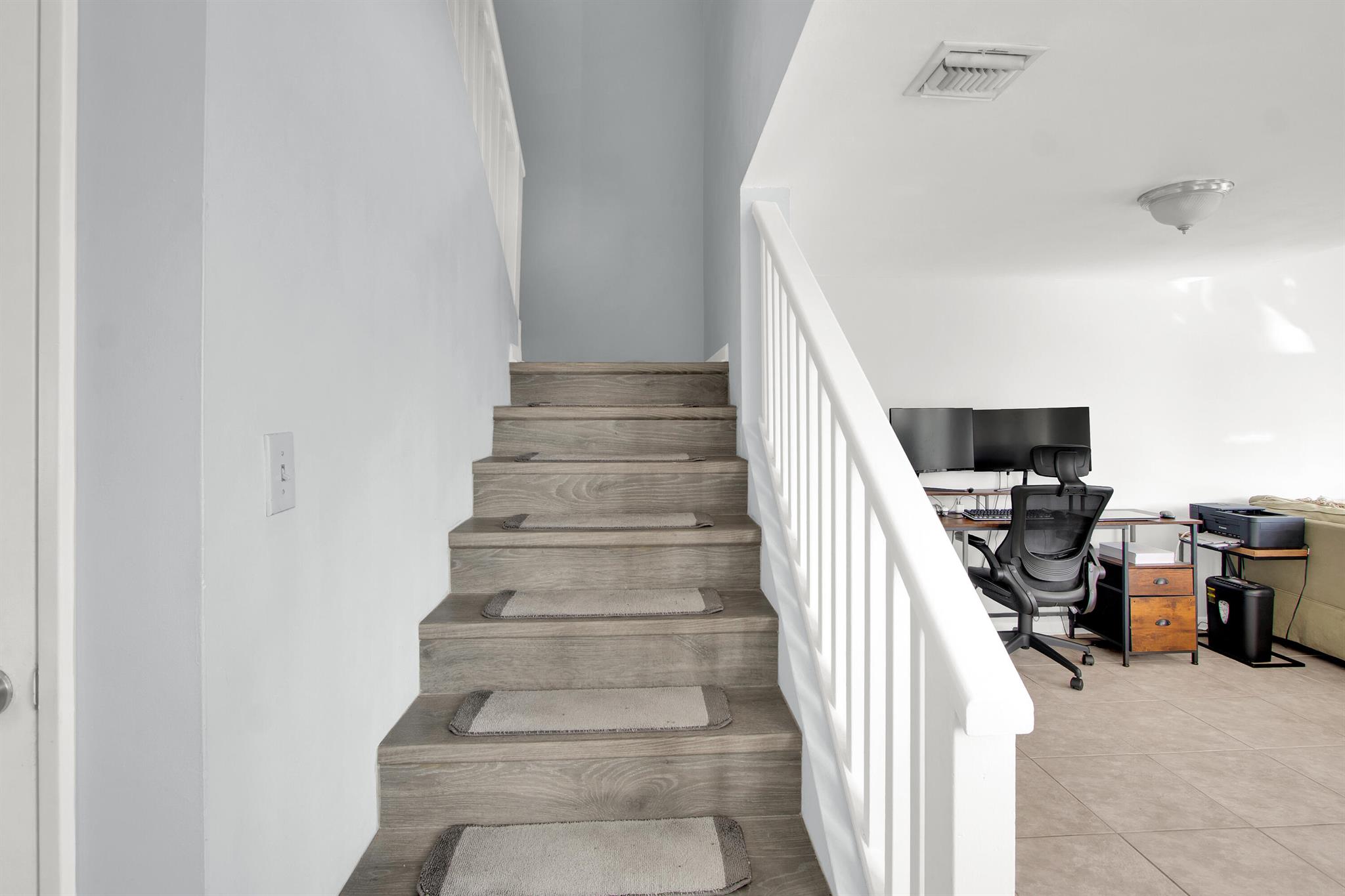 RIVERWALK 2 - Residential