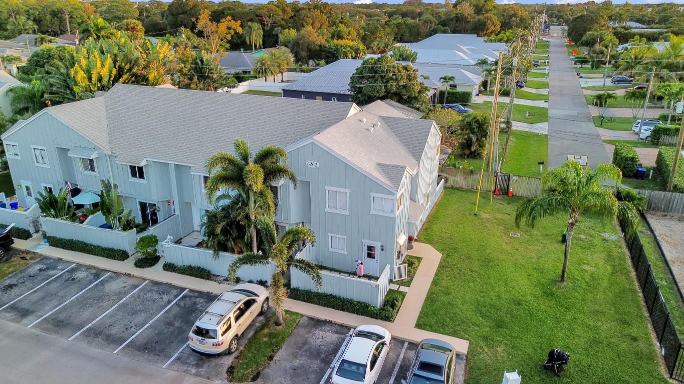 RIVERWALK 2 - Residential