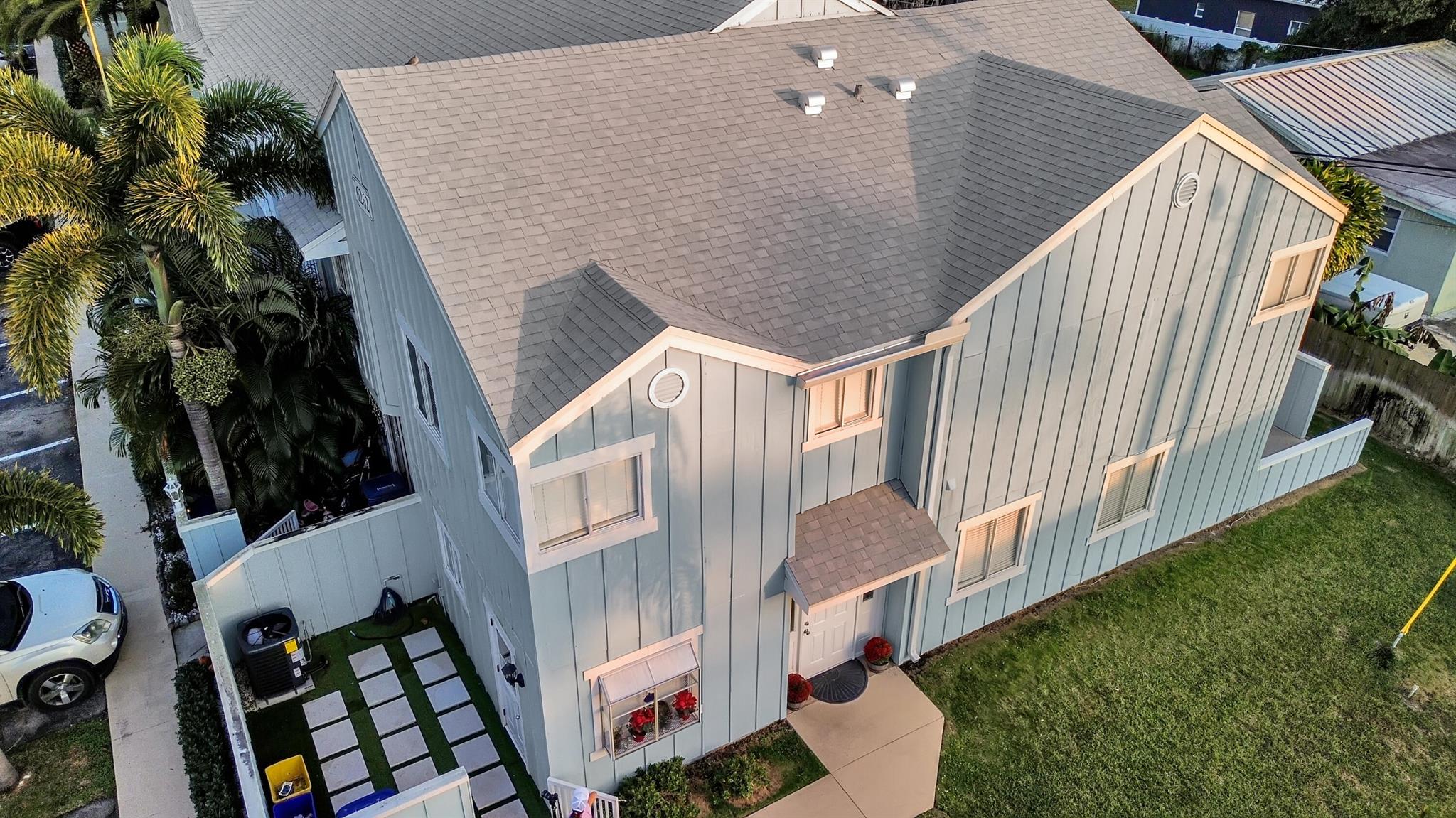 RIVERWALK 2 - Residential