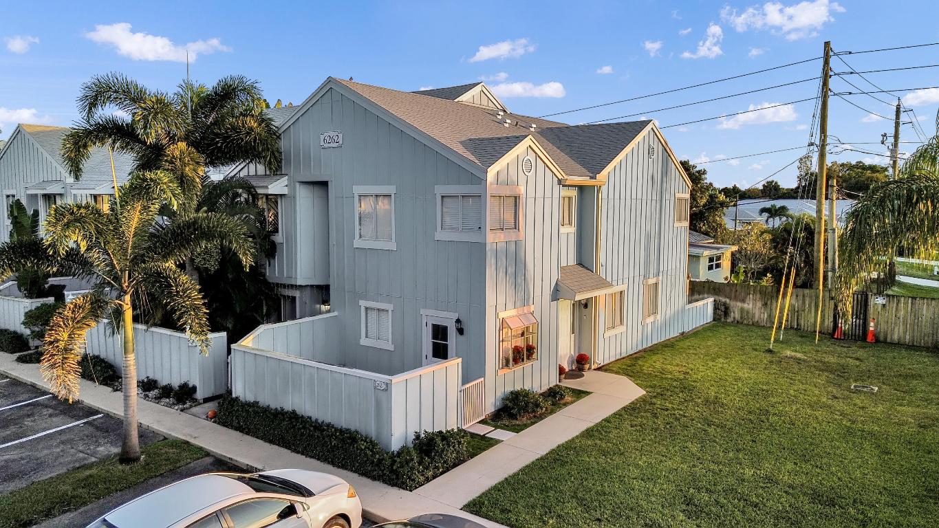 RIVERWALK 2 - Residential