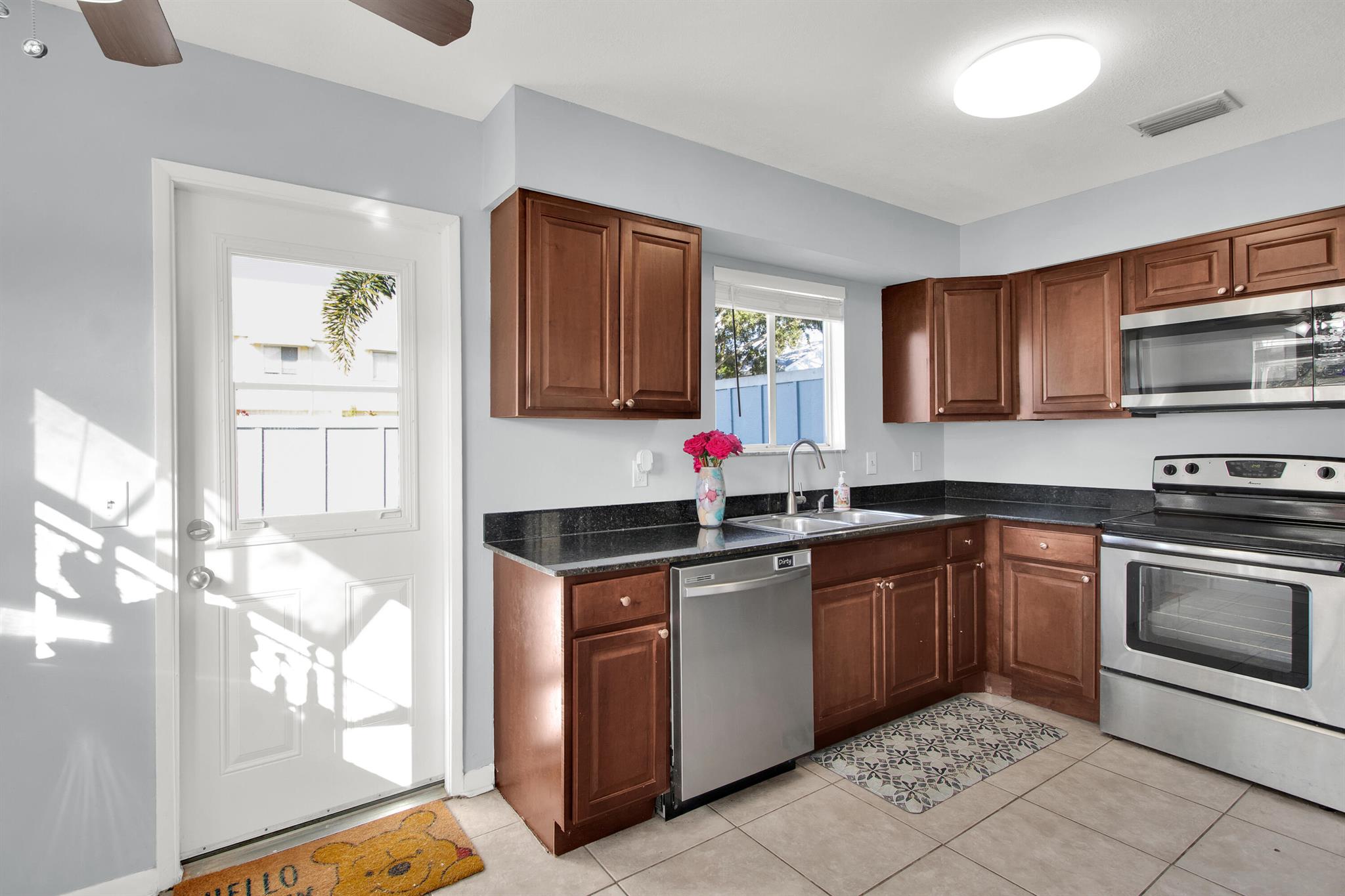 6262 Riverwalk Lane 1