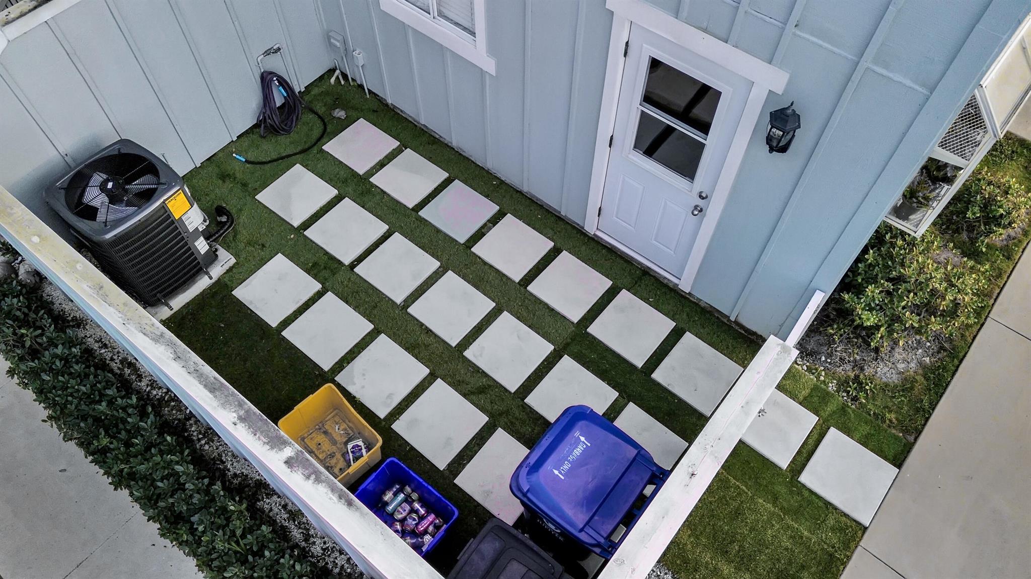 RIVERWALK 2 - Residential