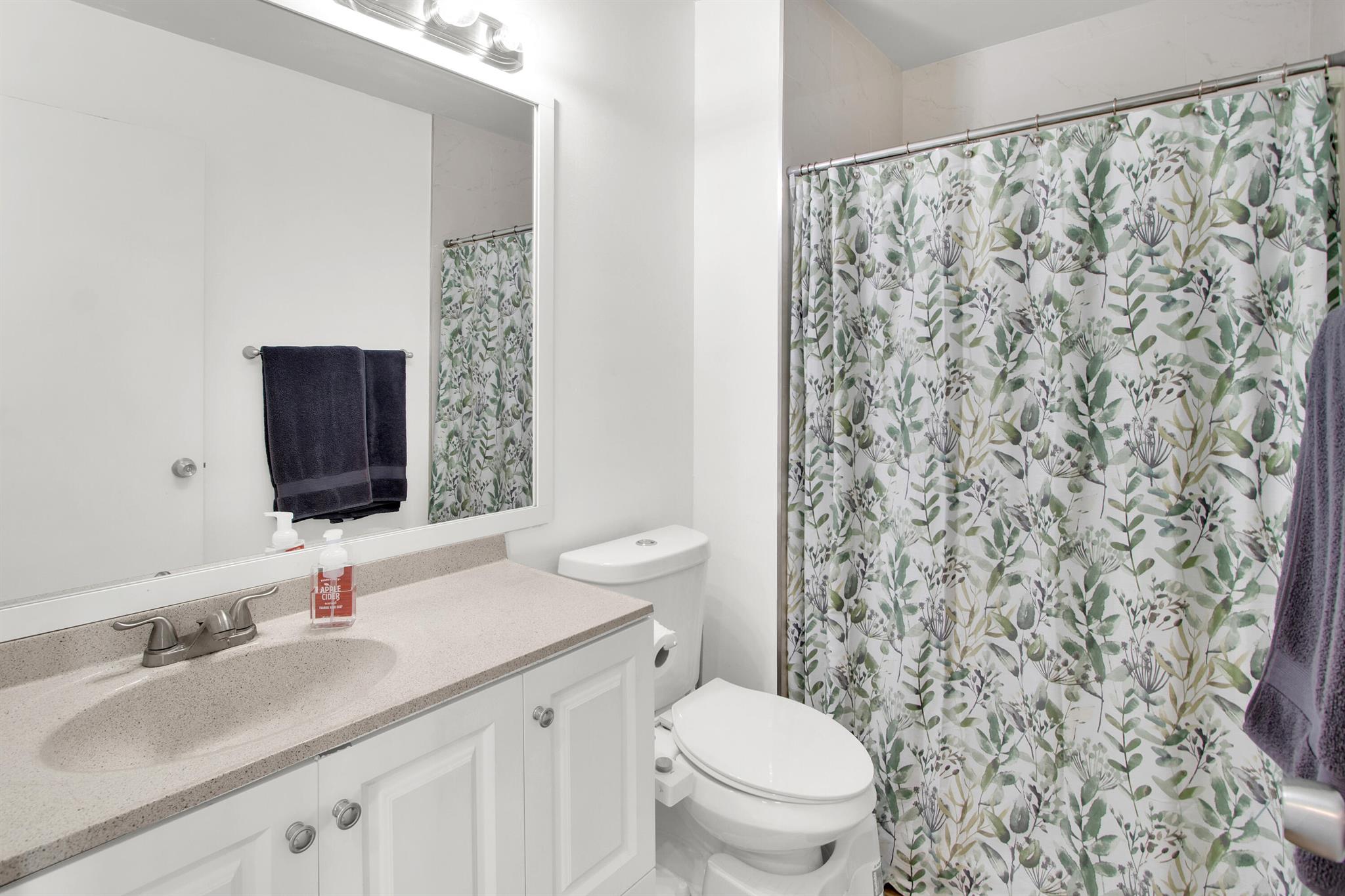 RIVERWALK 2 - Residential