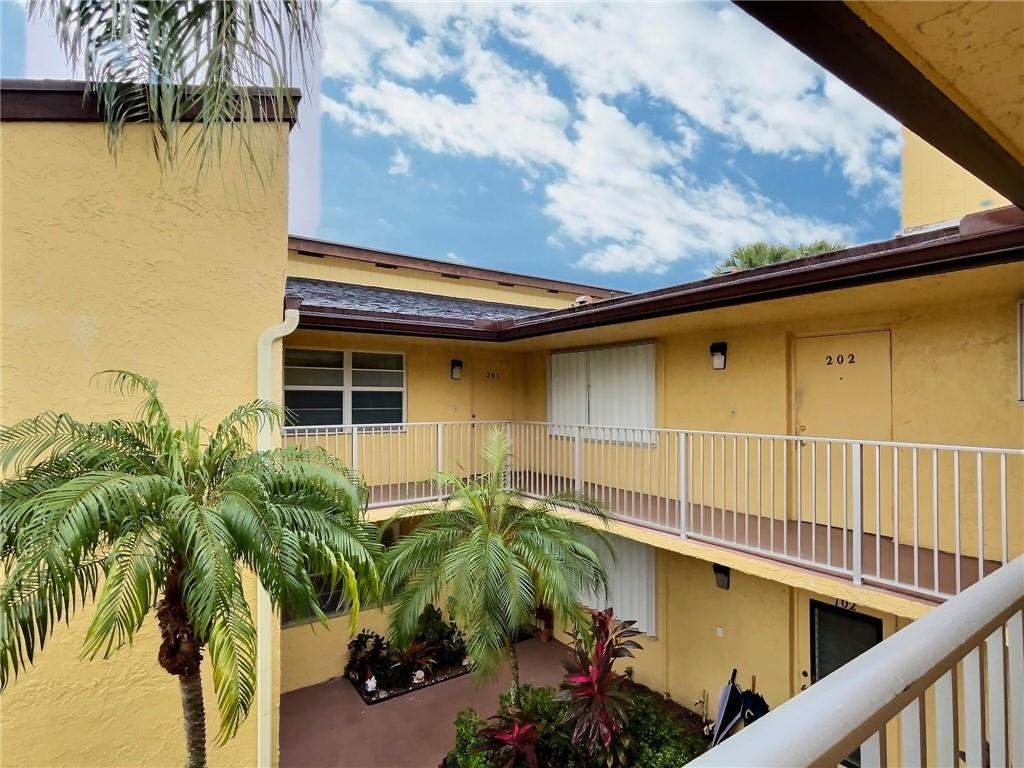 Azalea Court - Residential